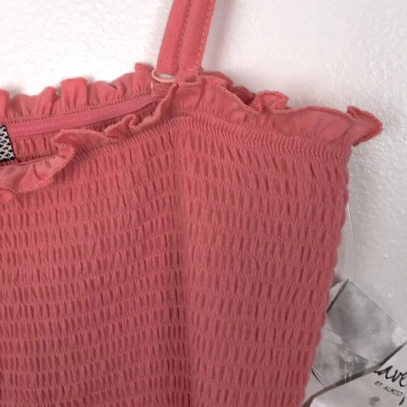 NEW Crave Fame Juniors’ Ruffle Smoked Top Size L - Picture 7 of 9